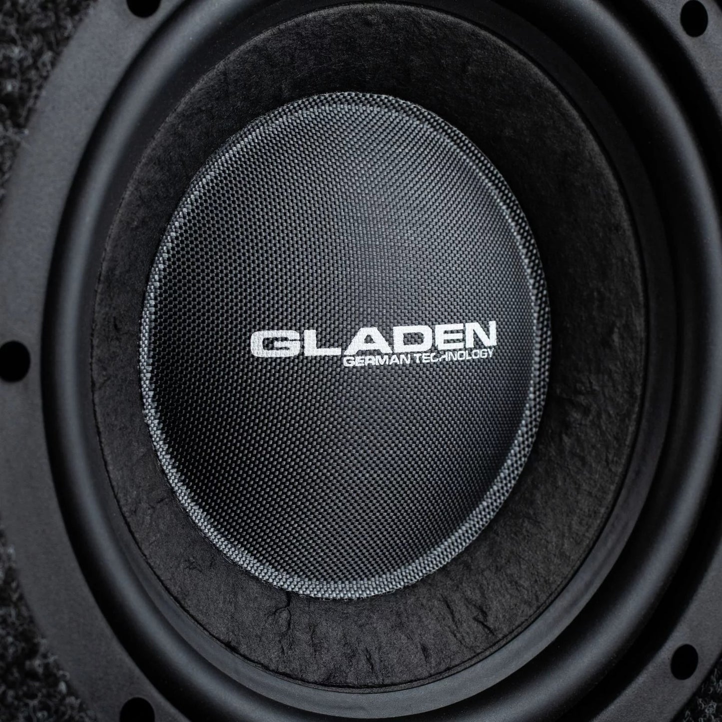 GLADEN RS08-VB-CU 1 x 8" i kompakt portet kabinett