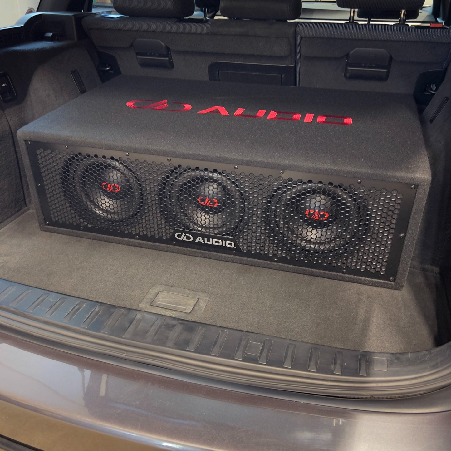 DD Audio LE-208.3 - trippel 8" 900W RMS Digital Design 3x8" basskasse