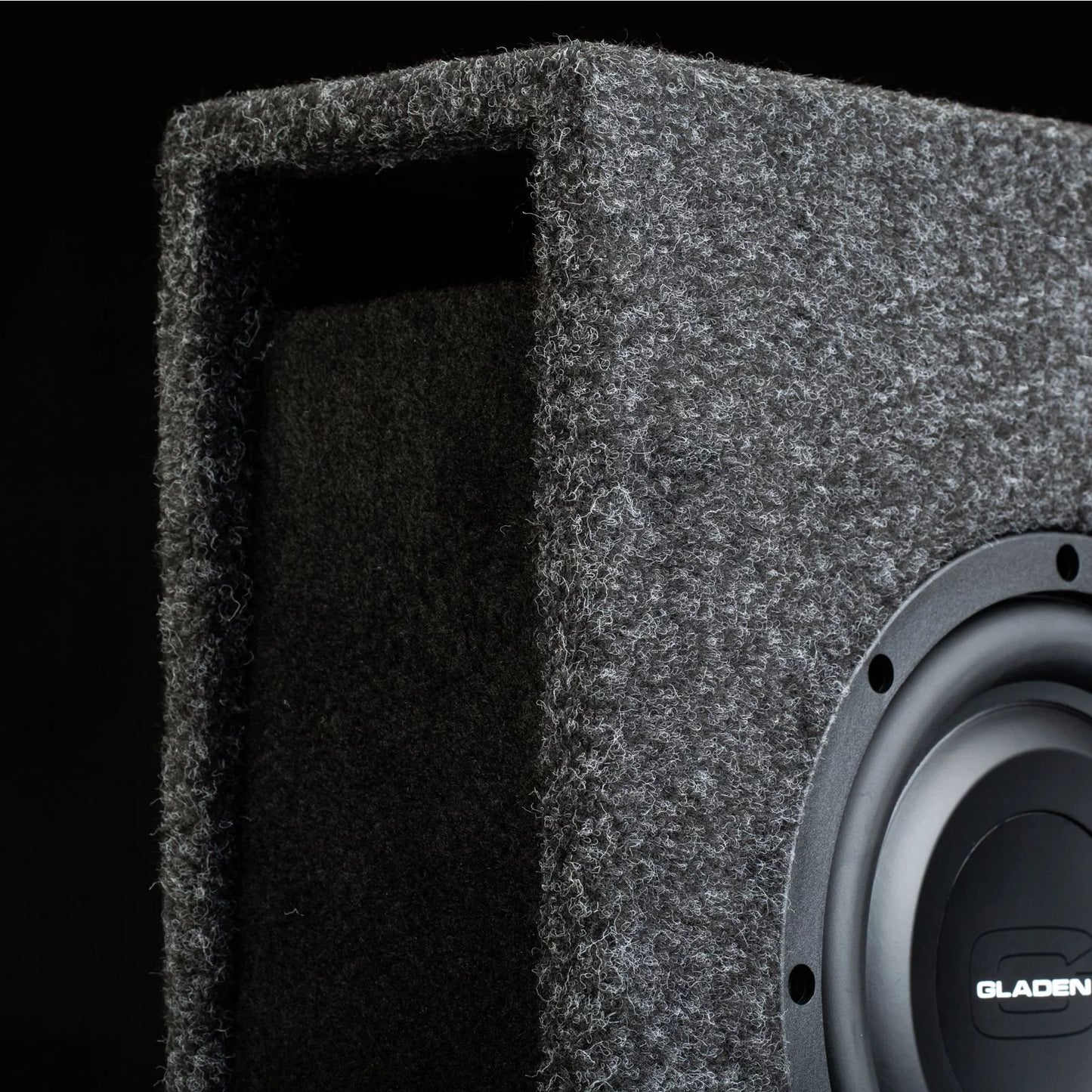 GLADEN RSX 08 SLIM VB-CU 1 x 8" i kompakt portet kabinett